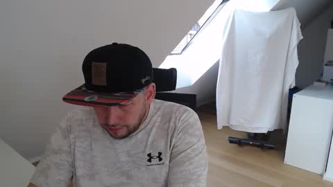 TopBoy online show from March 4, 8:42 am