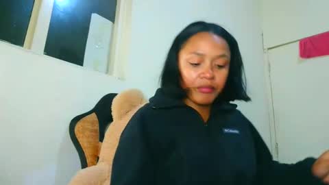 Snapshot of samary_thomas chatting on January 10, 2:35 am samary thomas online show from January 10, 2:35 am