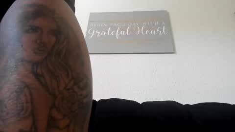 Snapshot of samatha1998 chatting on March 6, 8:37 pm Yaya online show from March 6, 8:37 pm