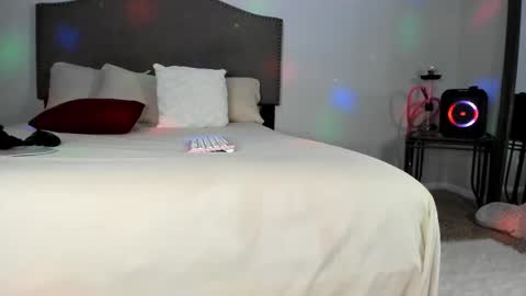 Snapshot of samatha1998 chatting on September 15, 2:00 am Yaya online show from September 15, 2:00 am