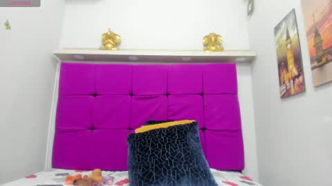 Snapshot of samay_sex18 chatting on June 13, 12:25 pm samay_sex18 online show from June 13, 12:25 pm