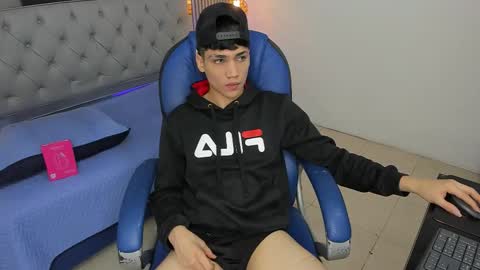 Sam online show from March 20, 1:16 pm