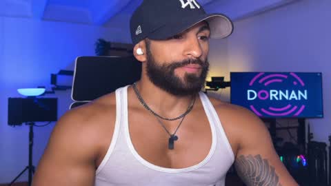 Snapshot of samdornan chatting on December 19, 4:57 pm Sam Dornan online show from December 19, 4:57 pm