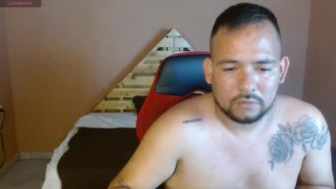 Snapshot of samdread chatting on February 12, 11:00 pm SAM DREAD online show from February 12, 11:00 pm