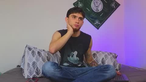 Snapshot of samevansx chatting on September 25, 2:32 pm samevansx online show from September 25, 2:32 pm