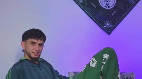 Snapshot of samevansx chatting on October 16, 4:08 pm samevansx online show from October 16, 4:08 pm