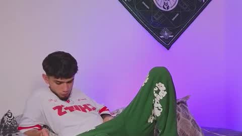 Snapshot of samevansx chatting on October 17, 2:19 pm samevansx online show from October 17, 2:19 pm