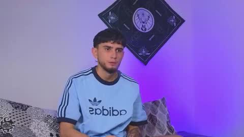 Snapshot of samevansx chatting on October 18, 3:24 pm samevansx online show from October 18, 3:24 pm