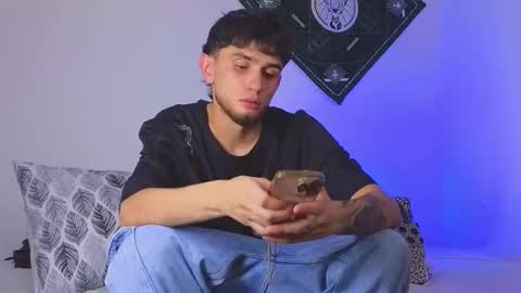 Snapshot of samevansx chatting on November 8, 7:56 pm samevansx online show from November 8, 7:56 pm