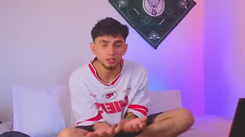 Snapshot of samevansx chatting on November 27, 1:02 pm samevansx online show from November 27, 1:02 pm