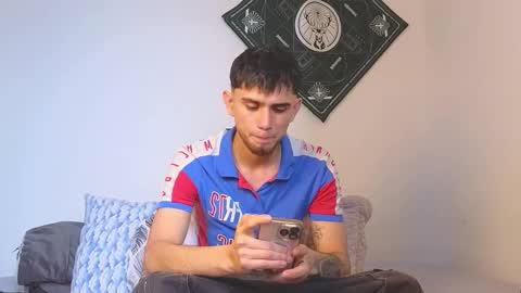 Snapshot of samevansx chatting on December 22, 6:16 pm samevansx online show from December 22, 6:16 pm