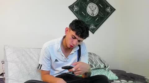 Snapshot of samevansx chatting on February 7, 8:01 pm samevansx online show from February 7, 8:01 pm