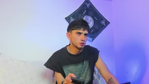 Snapshot of samevansx chatting on February 11, 6:02 pm samevansx online show from February 11, 6:02 pm