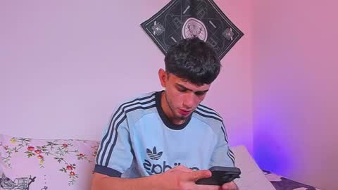 Snapshot of samevansx chatting on February 17, 3:29 pm samevansx online show from February 17, 3:29 pm