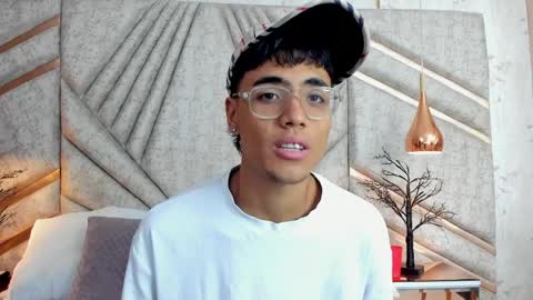 Samfrrost online show from April 7, 11:54 am