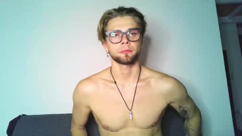 Fansly -       Top4fans   online show from April 16, 2:07 pm