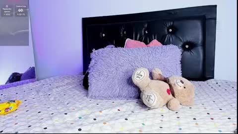 Snapshot of samiacooper25 chatting on February 9, 1:20 am samiacooper25 online show from February 9, 1:20 am