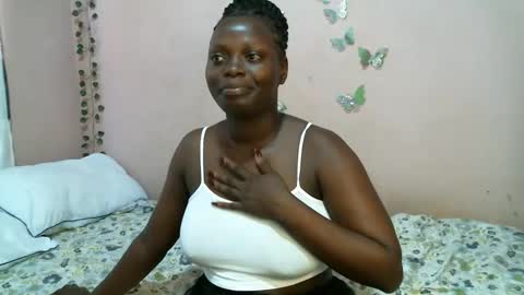 Snapshot of samiagirl22 chatting on February 27, 10:15 am nina online show from February 27, 10:15 am