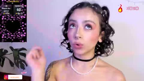 Snapshot of samii_monroe chatting on February 14, 8:59 pm Sam online show from February 14, 8:59 pm