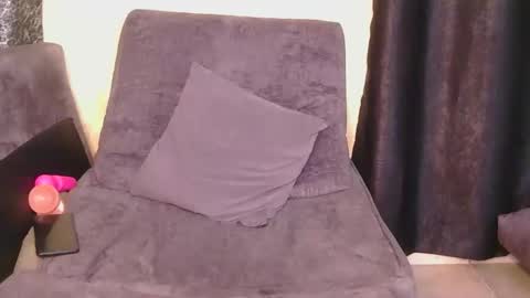 samiirah online show from April 12, 7:08 pm