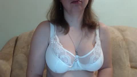 Snapshot of samiliya chatting on January 16, 3:34 am samiliya online show from January 16, 3:34 am