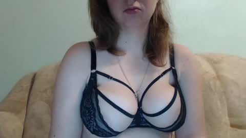 Snapshot of samiliya chatting on February 9, 7:19 pm samiliya online show from February 9, 7:19 pm
