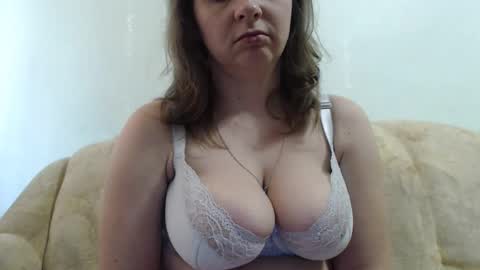 Snapshot of samiliya chatting on February 23, 2:25 pm samiliya online show from February 23, 2:25 pm