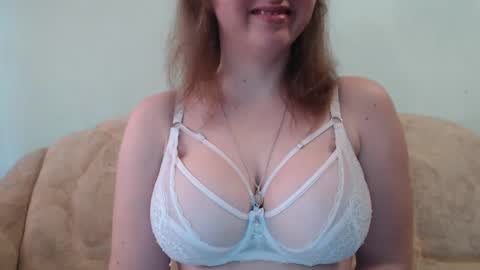 Snapshot of samiliya chatting on March 6, 8:52 am samiliya online show from March 6, 8:52 am