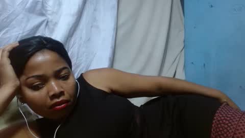 samirah009 online show from October 13, 5:35 pm