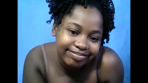 samirah_69 online show from May 4, 11:56 pm