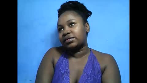 samirah_69 online show from May 12, 10:45 am