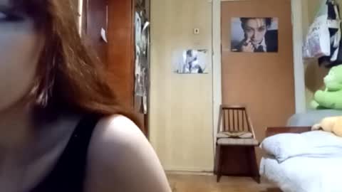 Snapshot of samiravilmont chatting on October 23, 4:17 pm Mira online show from October 23, 4:17 pm