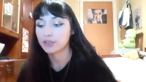 Snapshot of samiravilmont chatting on November 25, 3:56 pm Mira online show from November 25, 3:56 pm