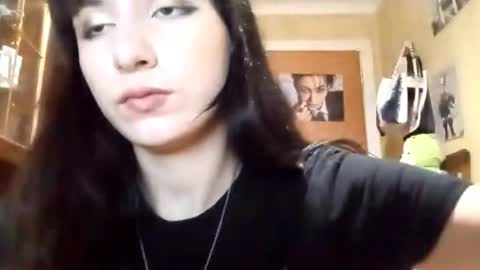 Snapshot of samiravilmont chatting on November 28, 4:20 pm Mira online show from November 28, 4:20 pm