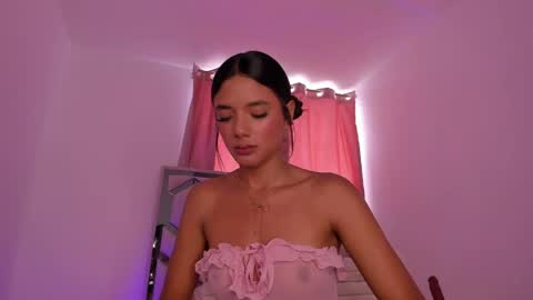 samirose_ online show from May 30, 3:20 pm