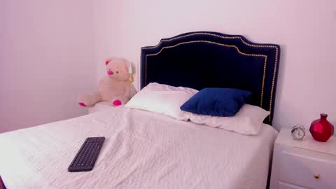 samirosse online show from November 11, 11:05 pm