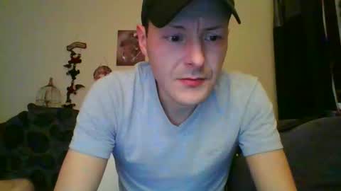 sexy lad looking for fun online show from December 31, 8:34 pm