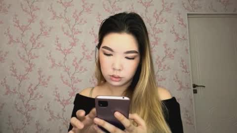 Elina online show from February 18, 9:27 am