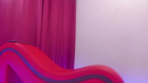 Snapshot of sammy_and_mike_ls chatting on November 20, 11:43 am Sophie y Mark online show from November 20, 11:43 am