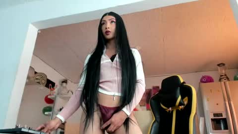 Snapshot of sammy_exotic chatting on August 1, 10:08 pm sammy_exotic online show from August 1, 10:08 pm