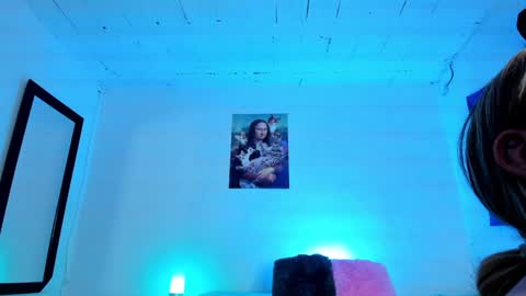 Snapshot of sammy_greyy1 chatting on December 6, 8:59 am sammy_greyy1 online show from December 6, 8:59 am