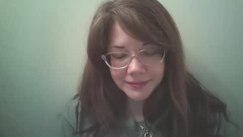 Snapshot of sammy_lyn chatting on May 2, 10:15 pm Sam online show from May 2, 10:15 pm
