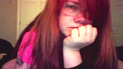 Snapshot of sammy_lyn chatting on June 15, 9:55 am Sam online show from June 15, 9:55 am