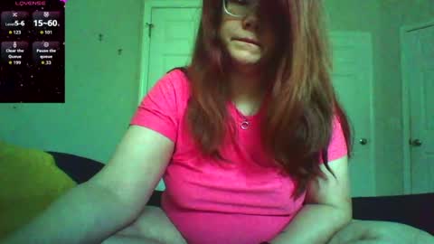 Snapshot of sammy_lyn chatting on June 16, 1:36 pm Sam online show from June 16, 1:36 pm