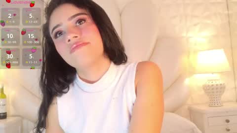 Snapshot of sammyjhuls chatting on June 3, 11:57 am samanta online show from June 3, 11:57 am