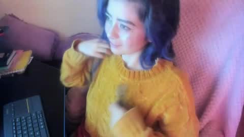   online show from April 19, 9:08 am