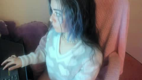 Snapshot of sammysammy_ chatting on May 2, 9:25 am online show from May 2, 9:25 am