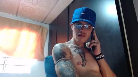 sammy model independiente online show from April 4, 1:30 pm