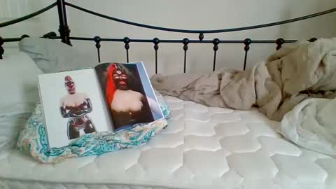 Snapshot of samplenini chatting on September 14, 7:24 pm crazy runt online show from September 14, 7:24 pm