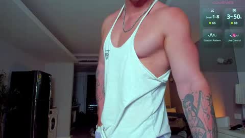Snapshot of samuel_andrew chatting on May 7, 5:02 am Samuel online show from May 7, 5:02 am